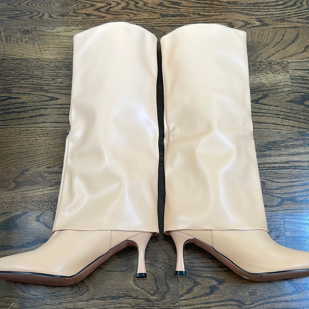 Chic Cream Heeled Women's Boots